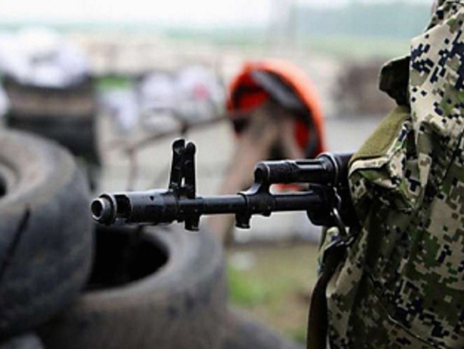 Боевики наращивают силы и технику возле Стаханова