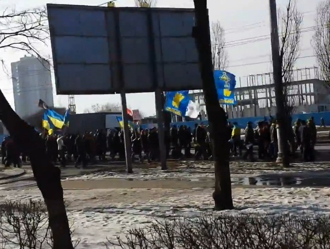 В сети появилось видео взрыва на митинге в Харькове