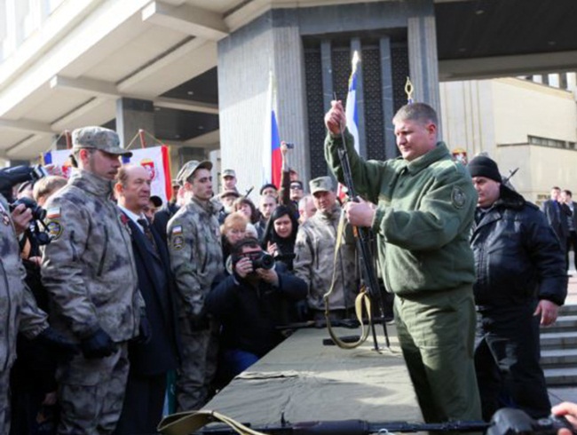 В Крыму приветствовали «Самооборону», которая помогла аннексировать полуостров