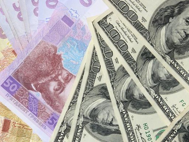 На межбанке гривна укрепилась до 29,5 грн/долл.